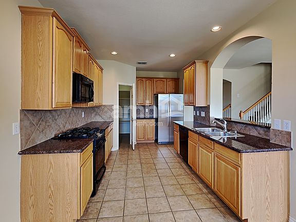 3rd image of 15405 Landing Creek Ln
