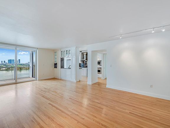 2nd image of 9 Island Ave APT 1205