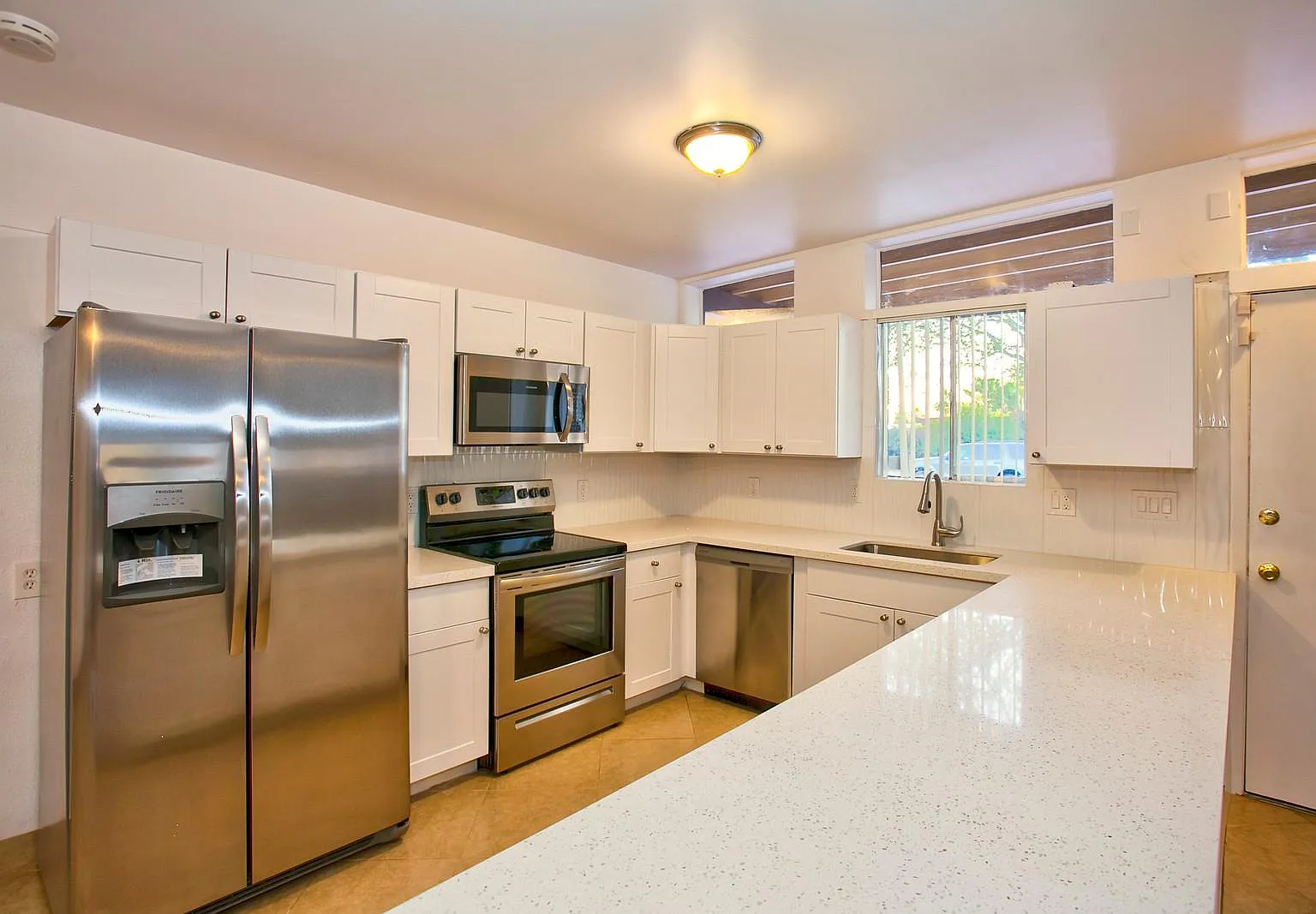 5 bed, 2200 sqft, $2,795 — Photo 1