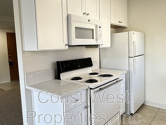 5th image of 3111 Macaulay St APT 105