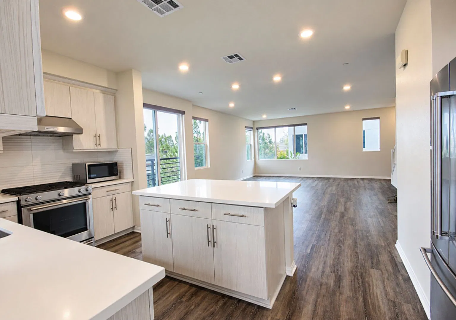 Elevated Living in Paseo Del Mar — Photo 1