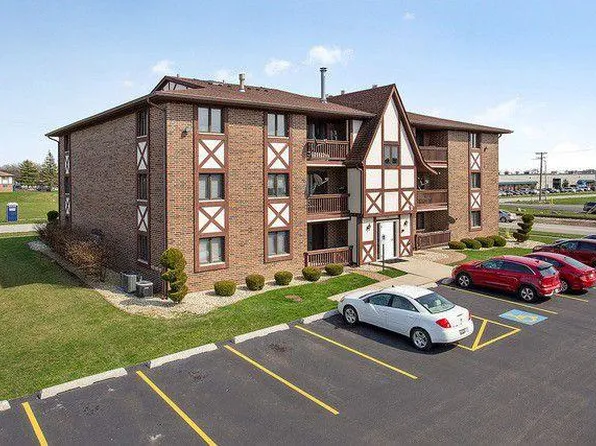 5204 W 122nd St APT 2D, Alsip, IL 60803
