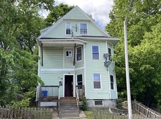 106 Illinois St, Worcester, MA 01603