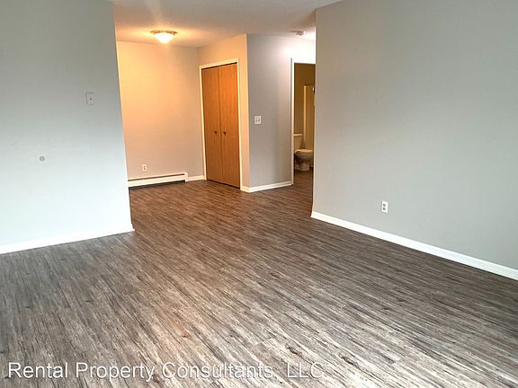 2nd image of 517 Donna Dr NW #11411534