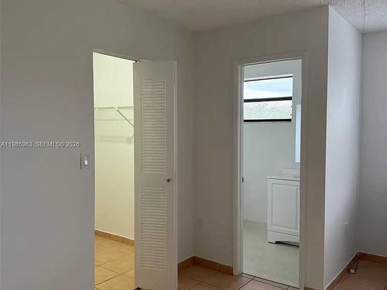 425 W Park Dr #9 — Photo 16