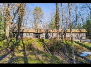 321 Ardsley Rd, Longmeadow, MA 01106