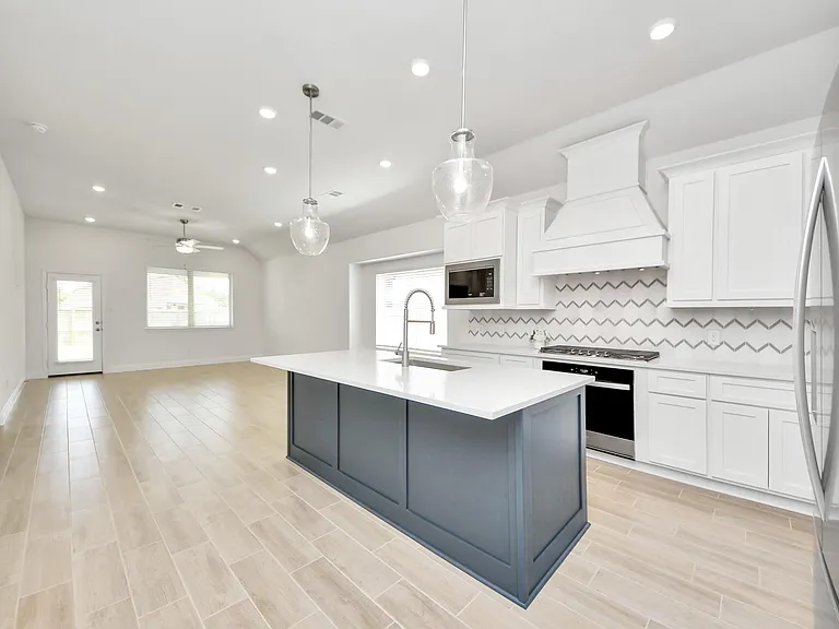 4030 Colony Ln — Photo 17