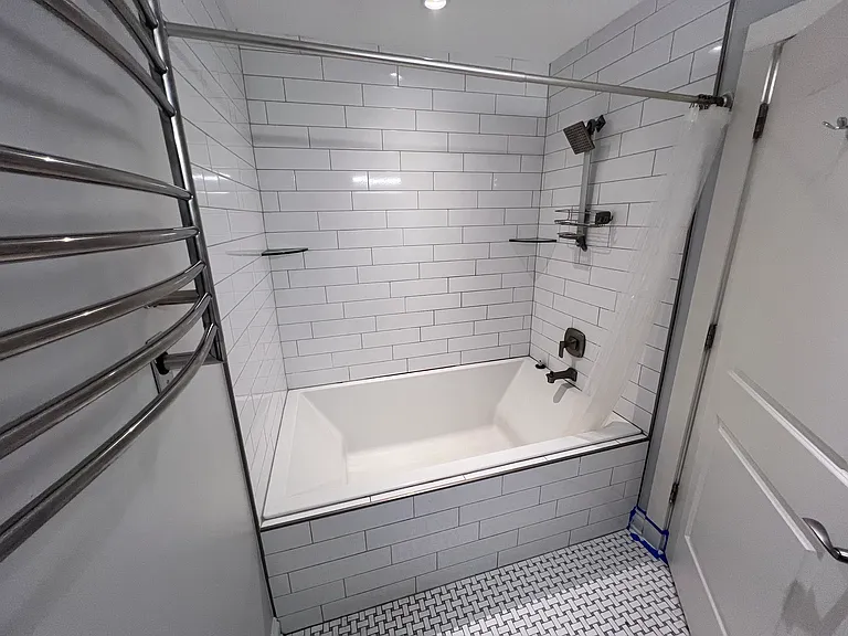 115 Willow Ave #203 — Photo 9