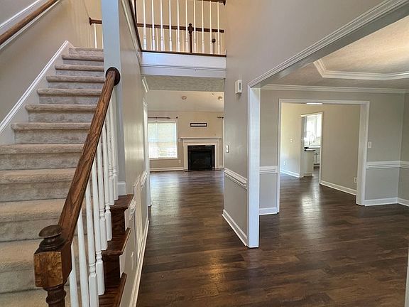 2nd image of 249 Thorncliff Dr