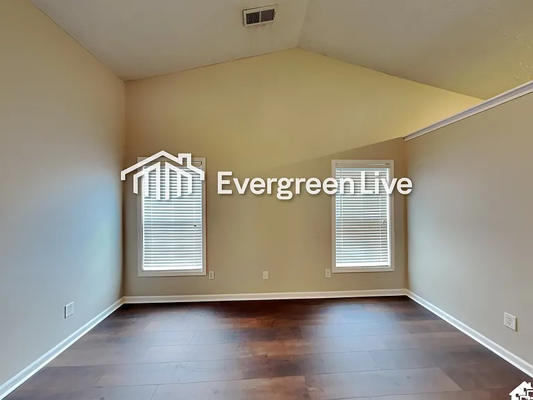 1765 Cedar Walk Ln — Photo 8