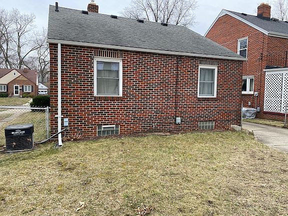 4th image of 2715 Latonia Blvd
