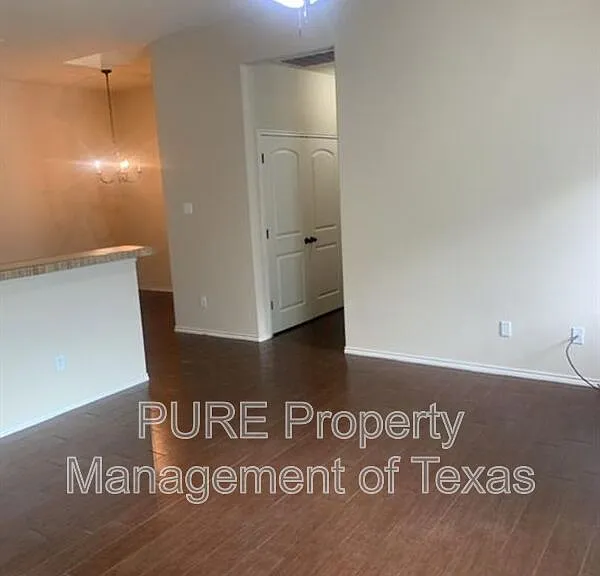 1144 Brendon Lee Ln — Photo 4