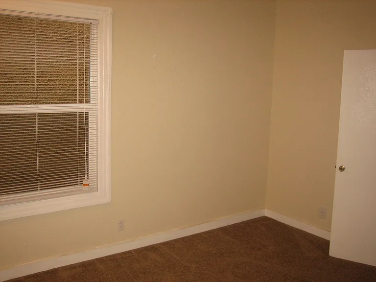 2109 NW Northrup St #3 — Photo 14