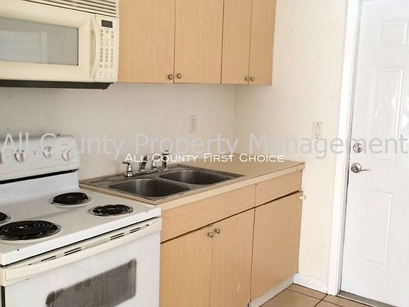 4th image of 1530 Carmel Ave APT 1