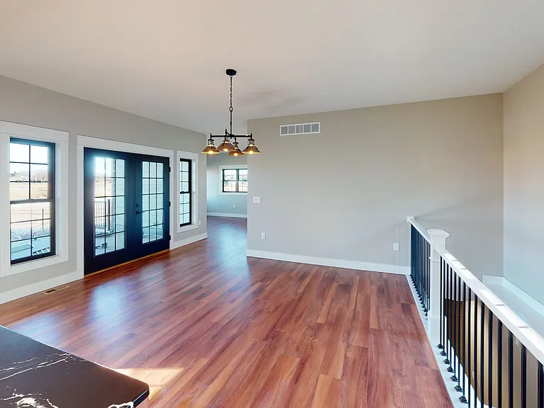 1007 E Maple Ave — Photo 15