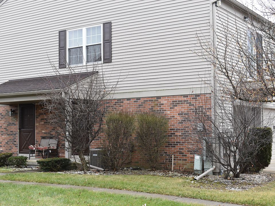 1st image of 44572 Bunkerhill Dr N