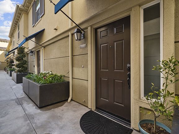 3rd image of 10250 Artesia Blvd