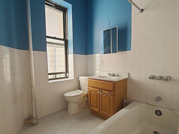 5th image of 354 Ocean Ave APT 44