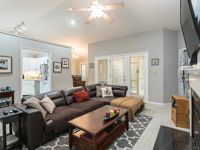 8043 Grey Oak Dr — Photo 4