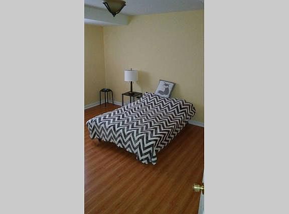 3rd image of 2033 Beyer Ave #1