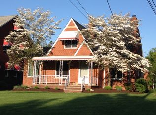 4043 Riveredge Rd, Cleveland, OH 44111