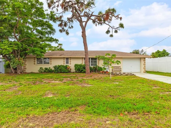 801 Church St, Nokomis, FL 34275