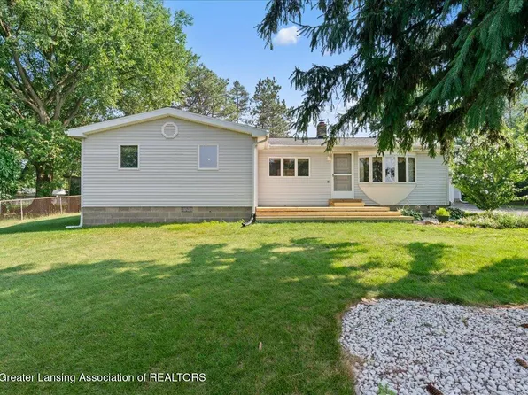 947 W Columbia St, Mason, MI 48854