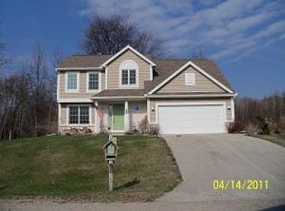 2628 Wood Ridge Dr, Adrian, MI 49221