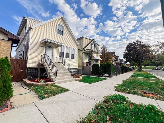 3rd image of 3223 S 52nd Ct