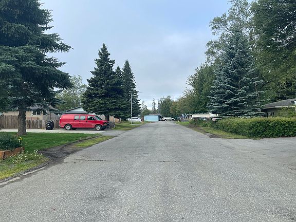 4th image of 1804 McKinley Ave