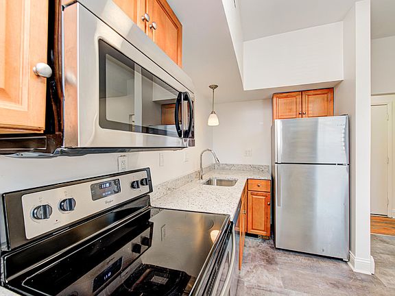 2nd image of 919 N Pennsylvania St #102