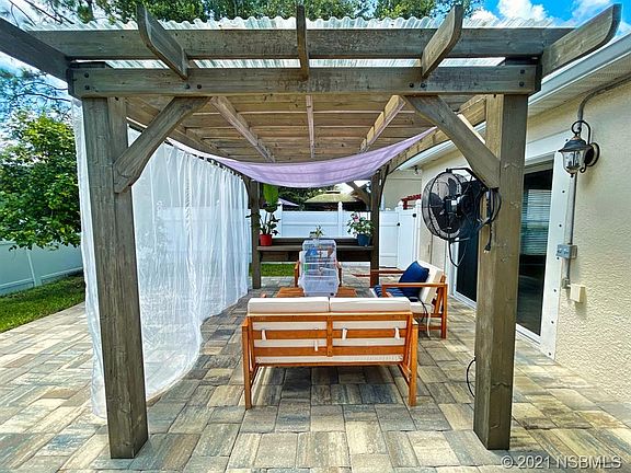 4th image of 3837 Sunset Cove Dr