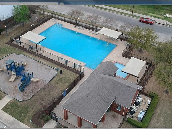 Pool - Community