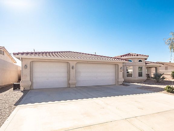 2nd image of 3856 Lighthouse Dr