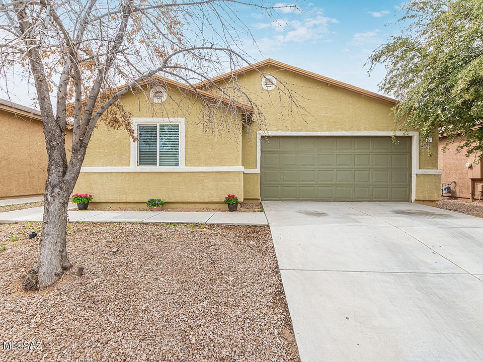 1st image of 4792 E Desert Thorn Dr