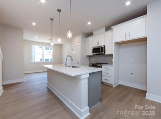 7008 Impulse Ct, Charlotte, NC 28205