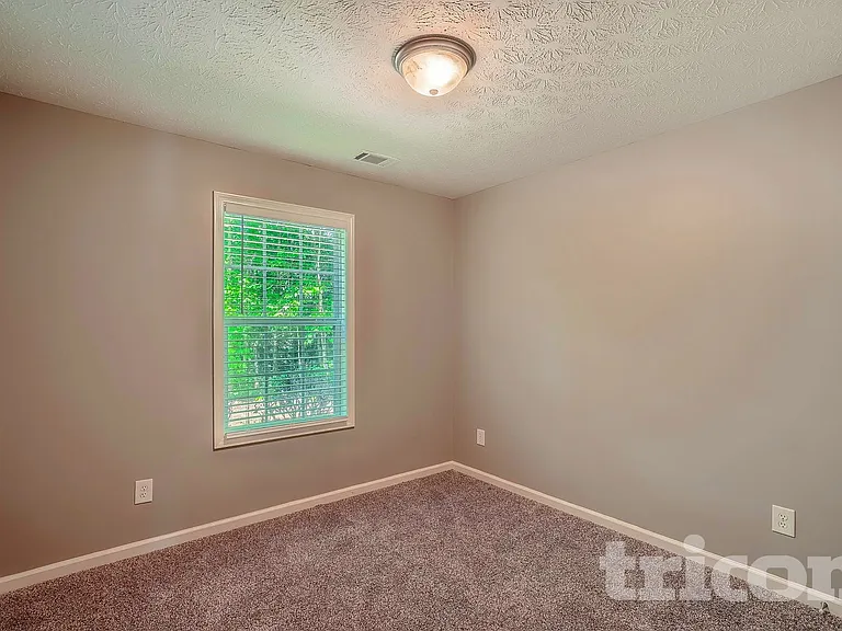65 Cranbrook Ct — Photo 7