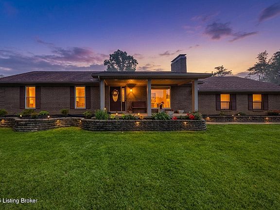 2nd image of 128 Erikas Ct