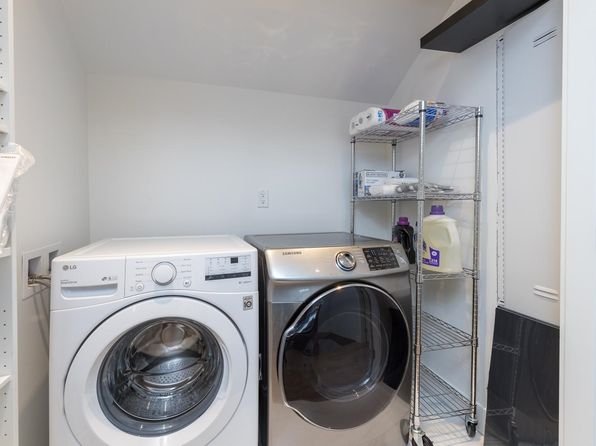 4 bedroom rental in Vancouver — photo 25