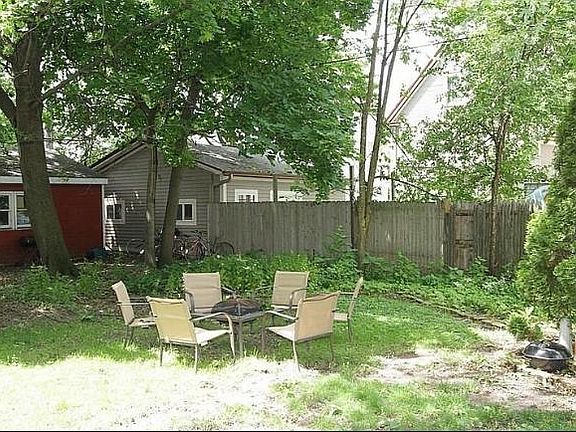 5th image of 2719 N Hackett Ave #2721