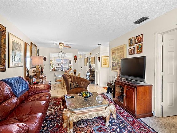 5th image of 9861 Alabama St APT 4