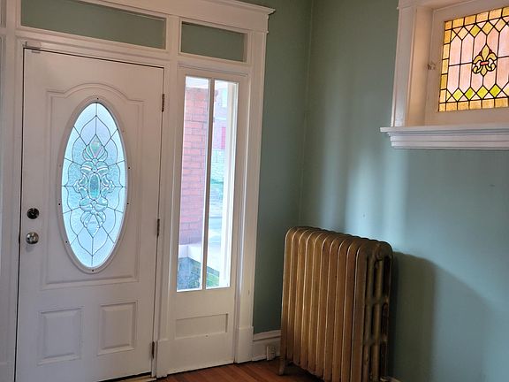 2nd image of 4616 S Grand Blvd