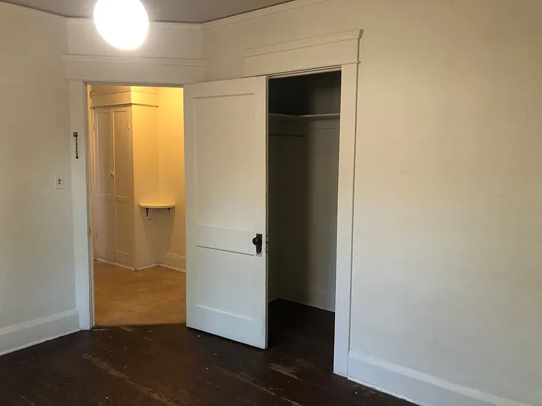 1348 Oak St — Photo 17