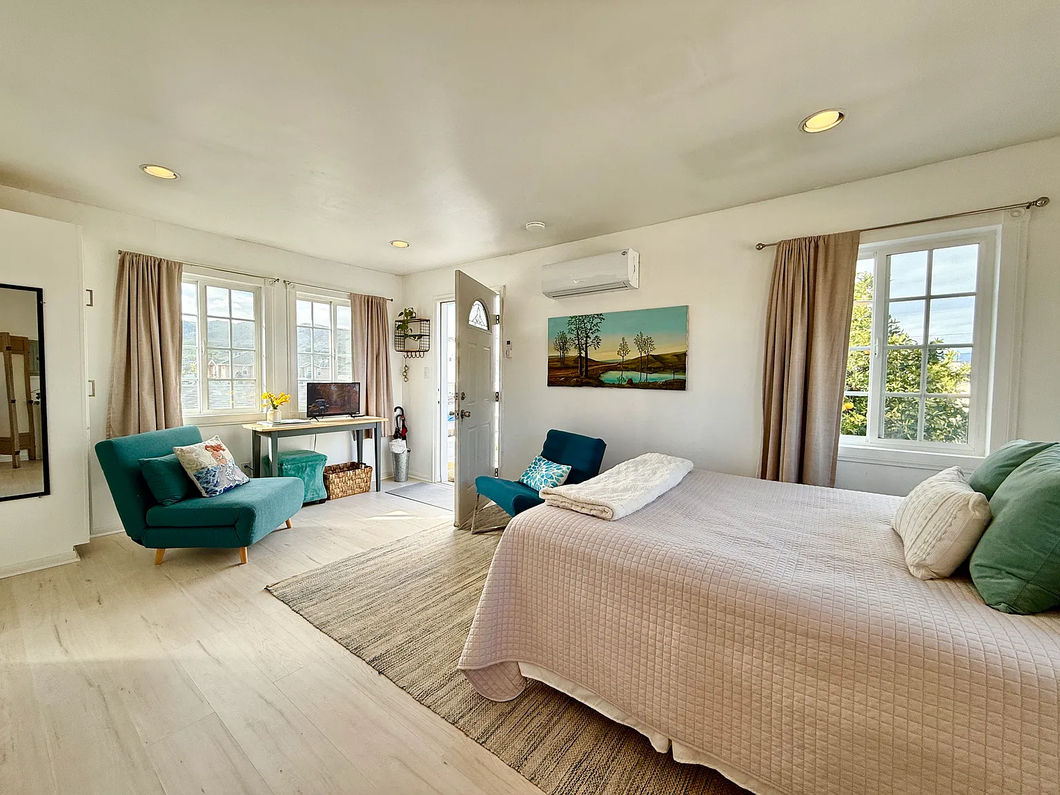 119 Mission Ave — Photo 4