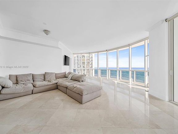 5th image of 18101 Collins Ave APT 4309