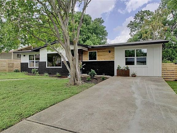 4th image of 4806 Hilldale Dr
