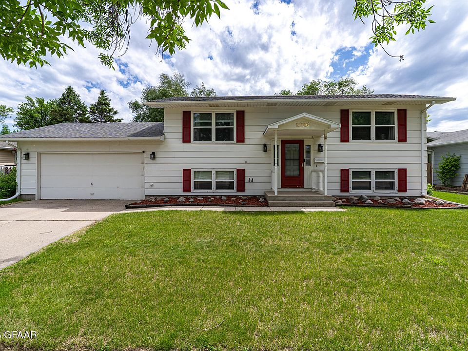 1st image of 2226 Springbrook Ct