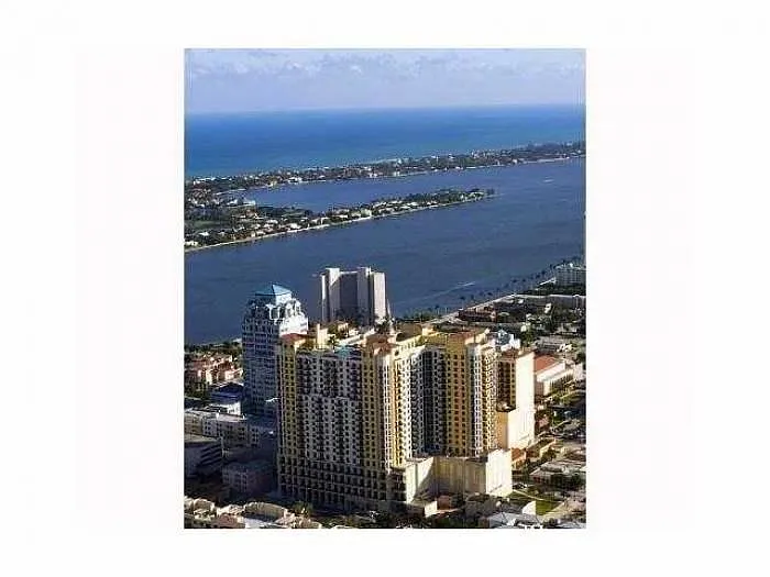 Building Photo - Okeechobee Blvd