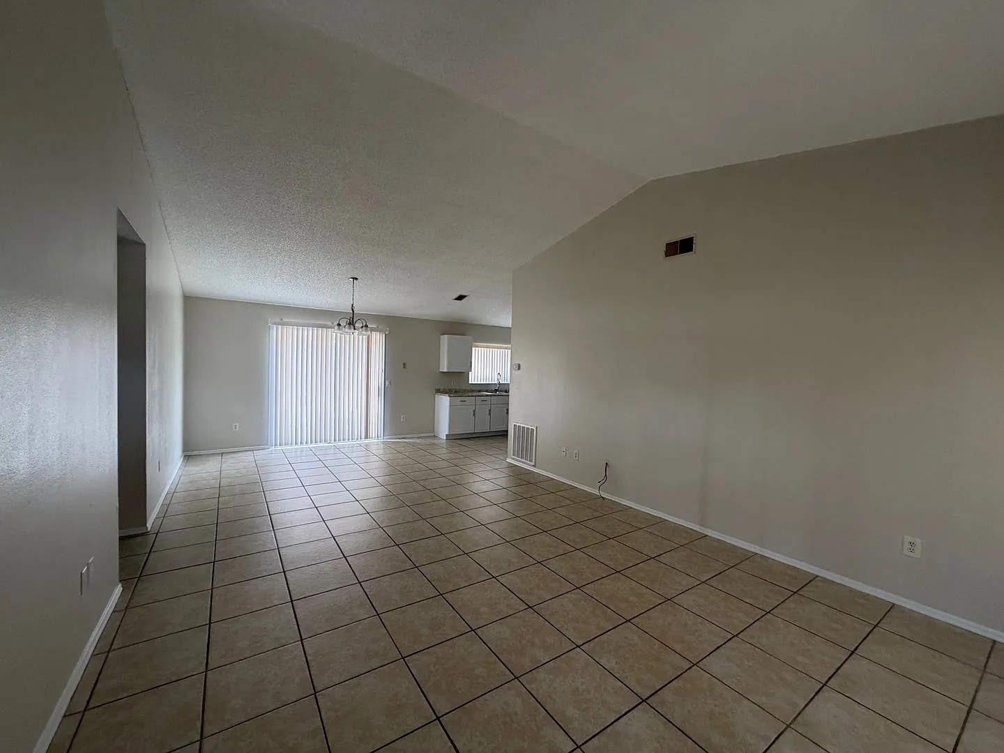 3/2 Home Newly Updated Silver Springs Shores South — Photo 3