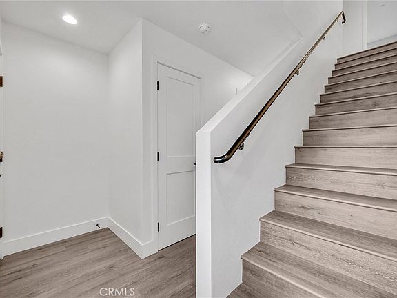 4th image of 16385 Valencia Ave Unit 3
